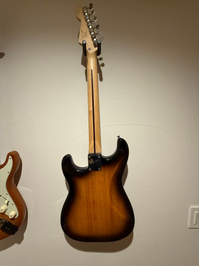 Squier Stratocaster サンバースト ギター