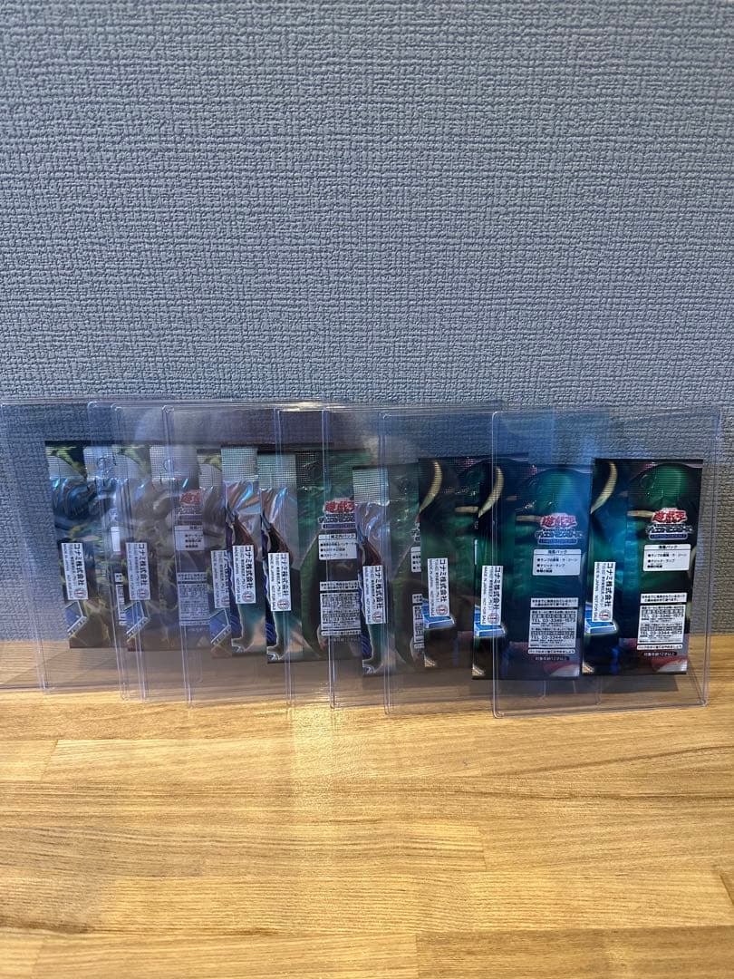 遊戯王　未開封パックとシングルカード　まとめ売り