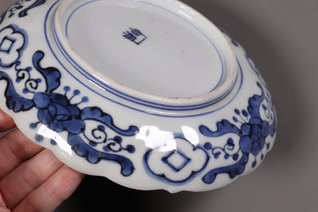 江戸 古伊万里 染付なます皿 十客 18cm 菊花浮文 鹿の子 中皿 MA167