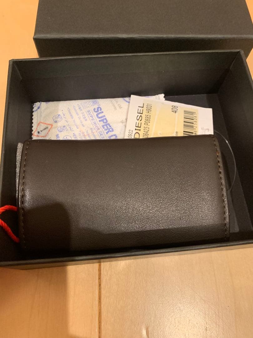 DIESEL ブラウンレザー キーケース　X08425