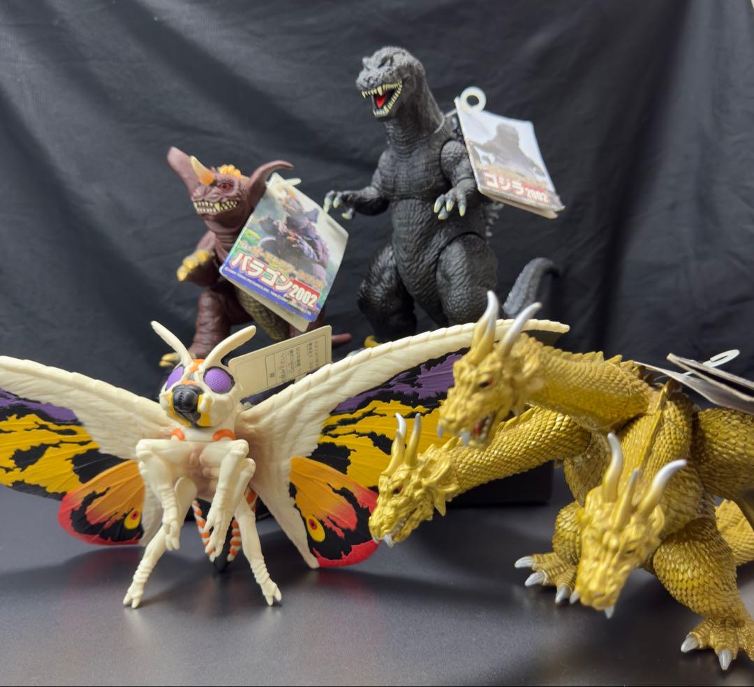 【希少品】2002 ゴジラフィギュア4体セット