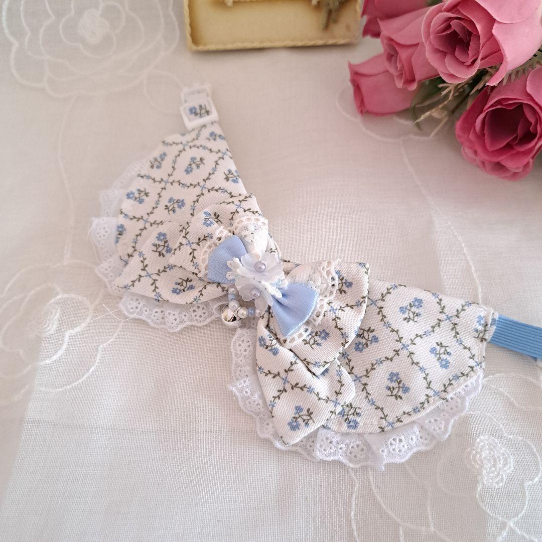 メルモママ、フラワー柄(ホワイト×ブルー)わんちゃん猫ちゃん用襟付首輪