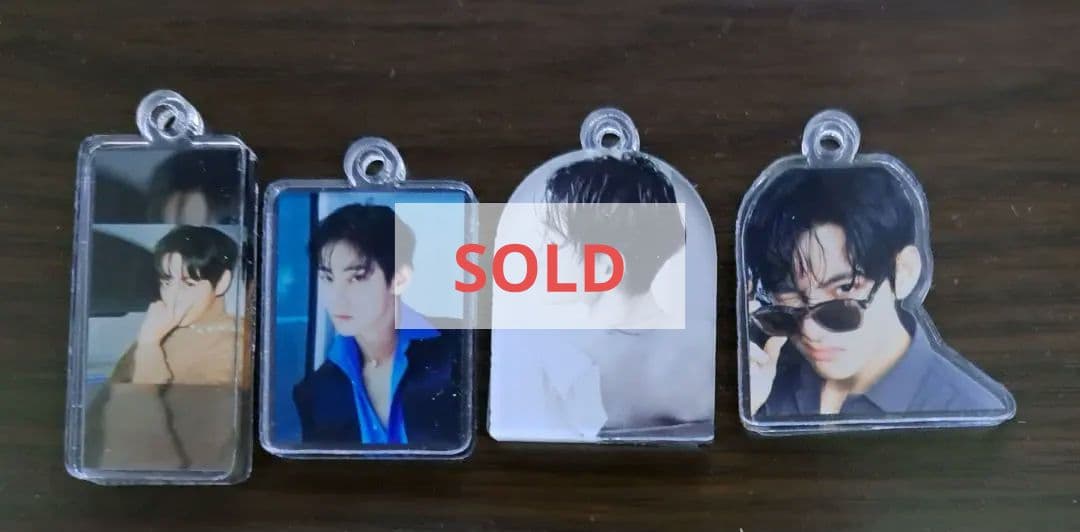 BTS テヒョン V アクリルチャーム タグ