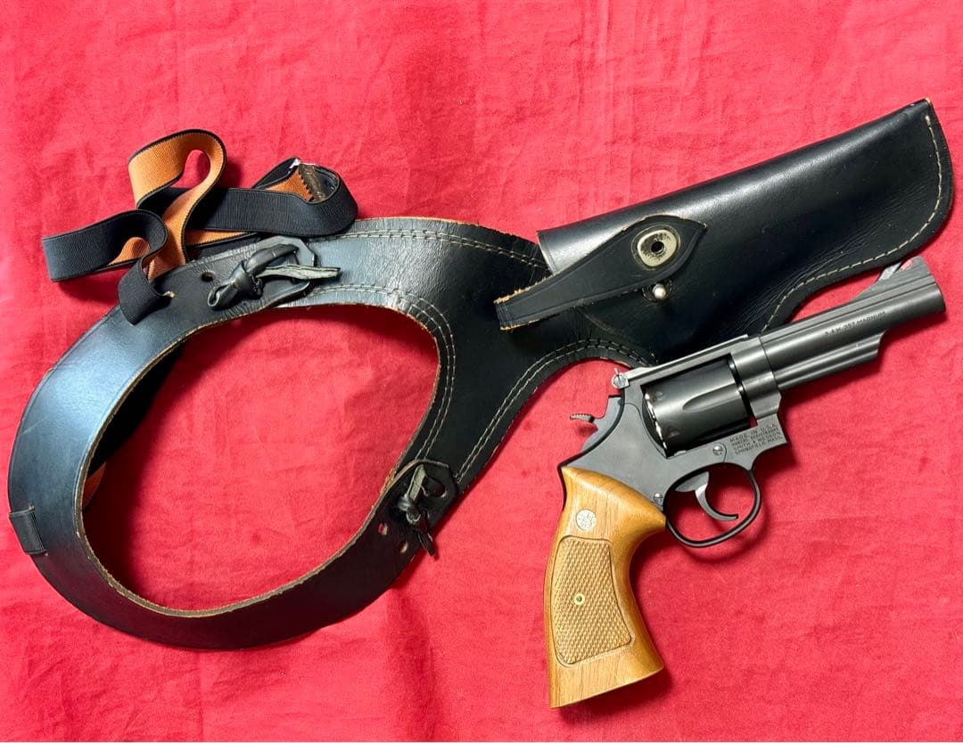 整備済 革製ショルダーホルスター リボルバー用
