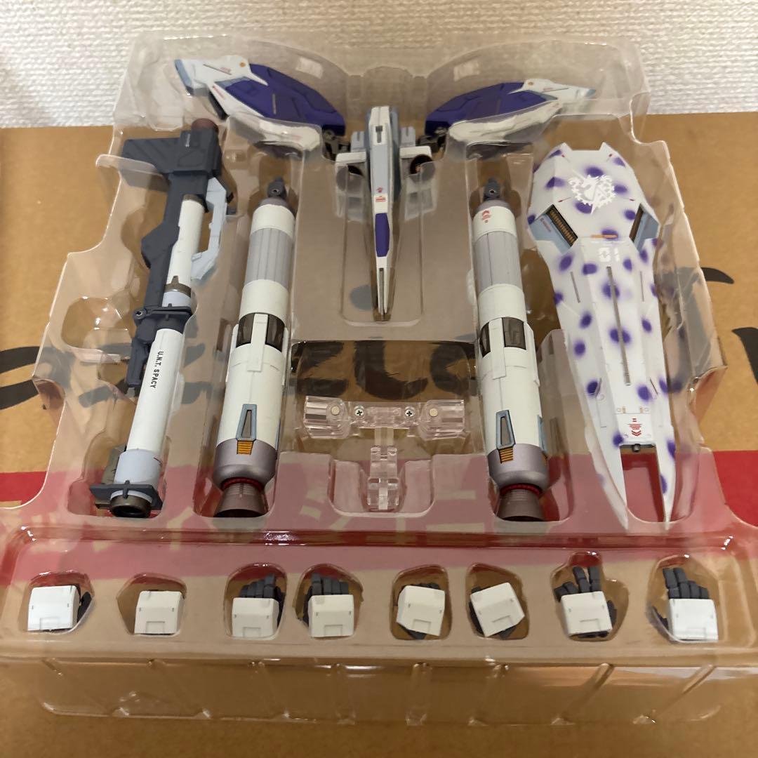 メタルビルドRX-93 ν GUNDAM & ハイパーメガバズー