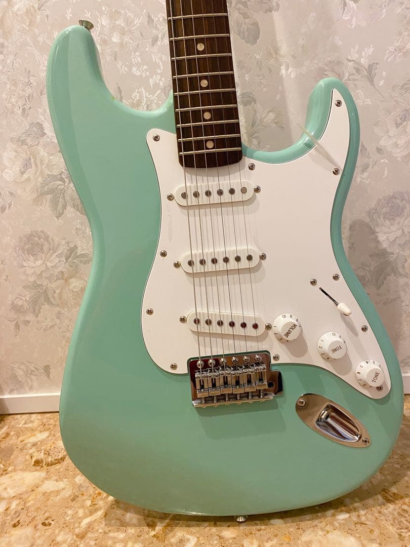Squier Affinity Stratocaster エレキギター