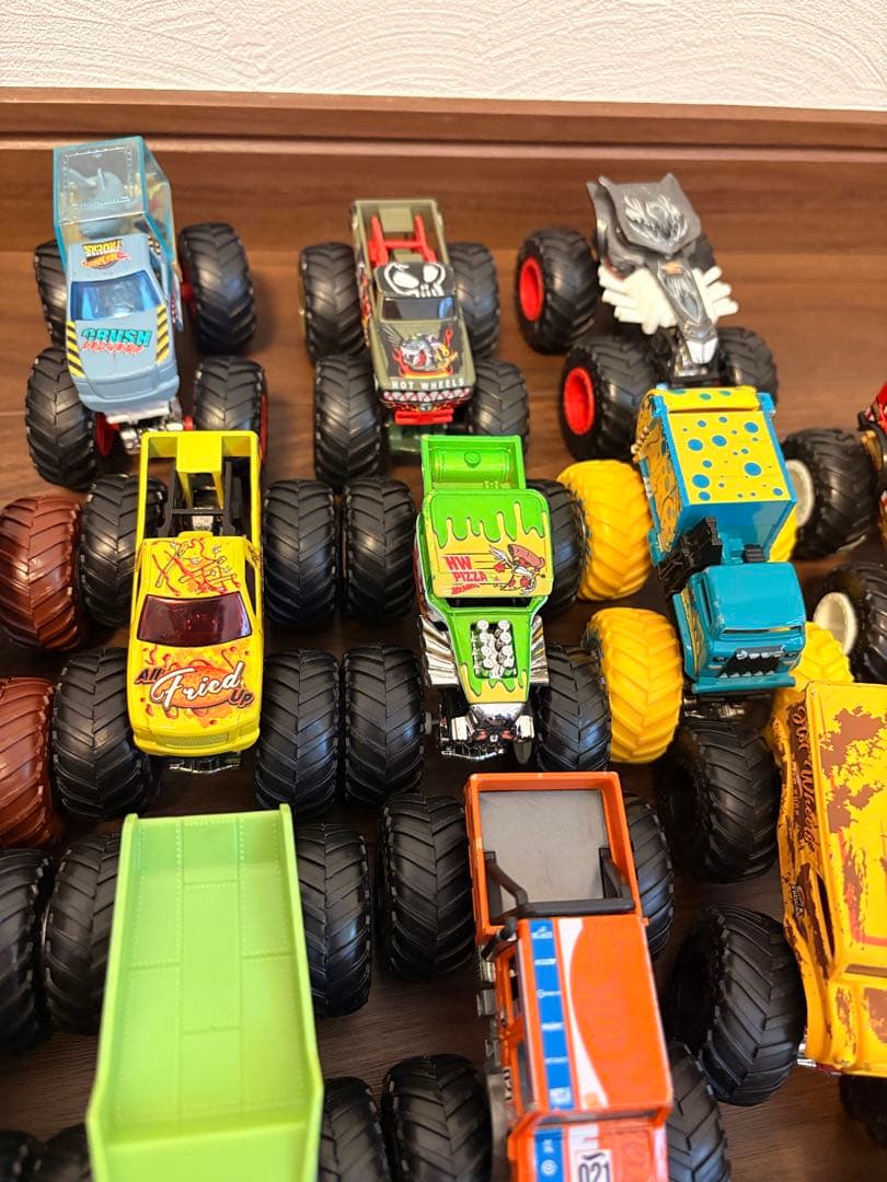 ホットウィール　モンスタートラック　24台セット