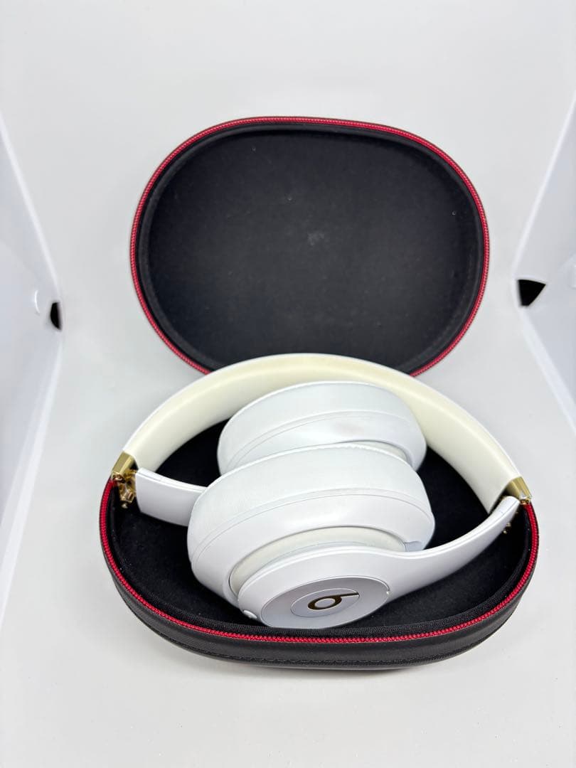 【超美品】 Beats Studio3 Wireless ホワイト　ケース付き