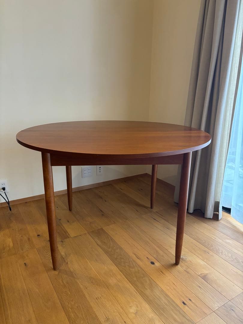 人気の ビンテージ ラウンドテーブル 伸張 拡張φ117cm チーク材