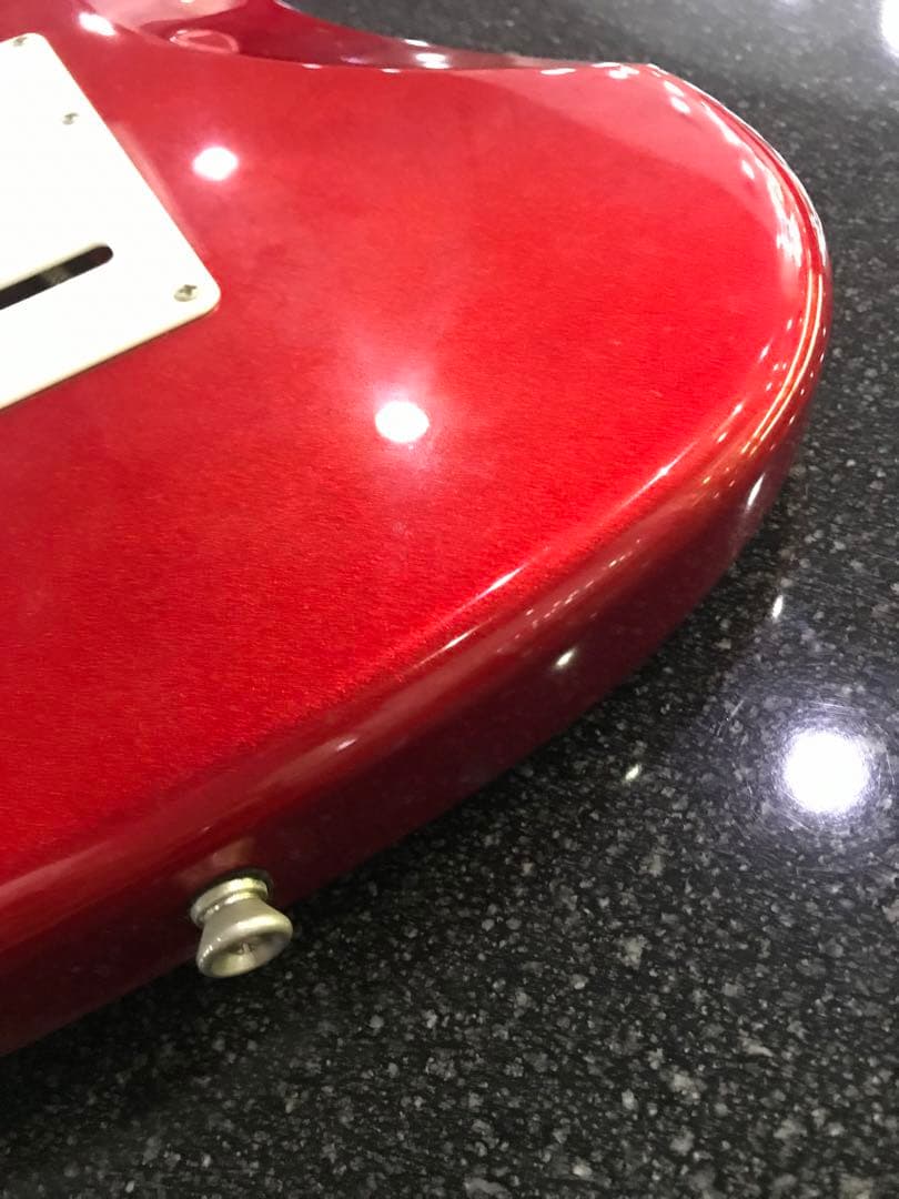 Legend エレキギターレッド　ケース付き