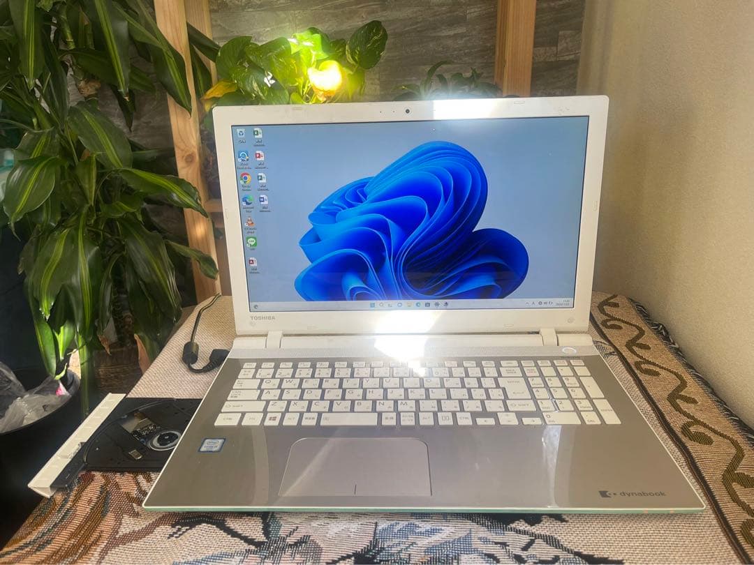 東芝PC✨サクサク動く✨薄型✨ノートパソコン✨人気のdynabook✨