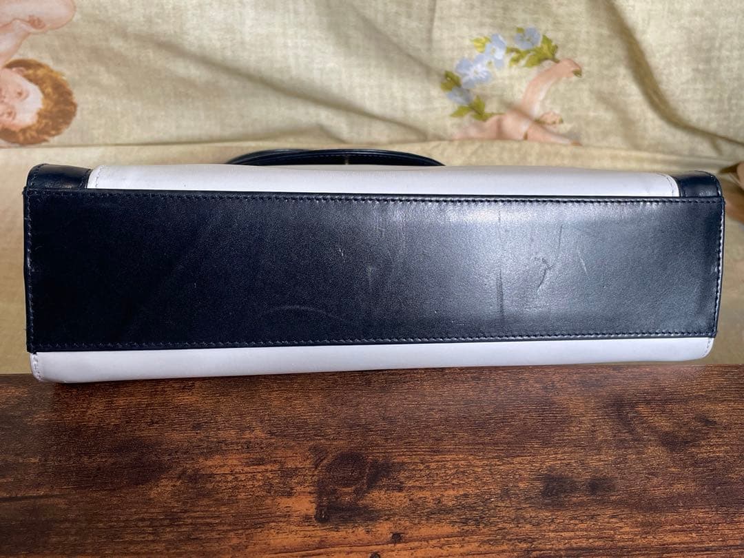 あおい　美品　フェラガモ ２way ハンドバックorショルダーバック