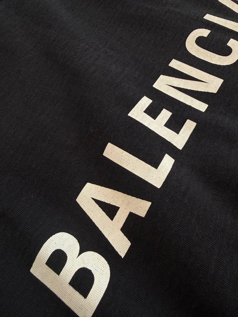 BALENCIAGA ブラック フード付きパーカー