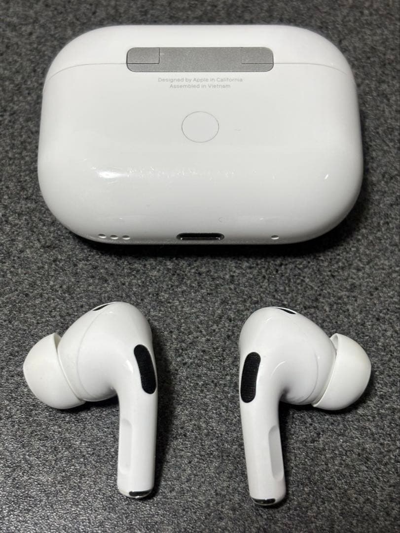 AirPods Pro 2 本体 充電ケース付き　Lightning