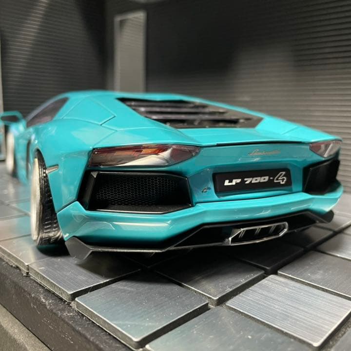 オートアート1/18 ランボルギーニ AVENTADORLP700-4 カスタム