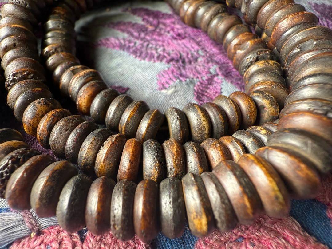 ネパール　ヴィンテージ牛骨ビーズ　数珠　西藏