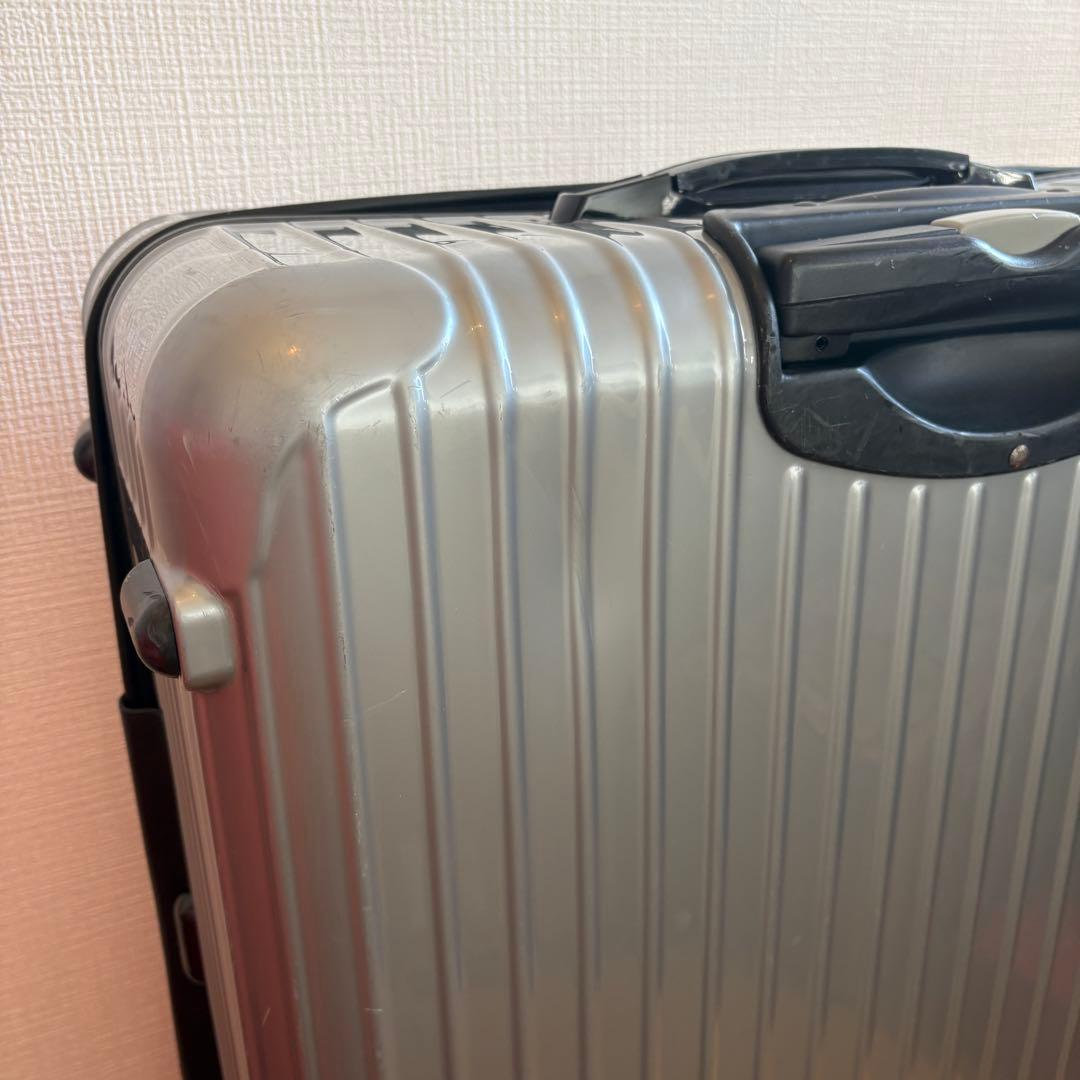 リモワ　サルサ　キャリーケース　104L