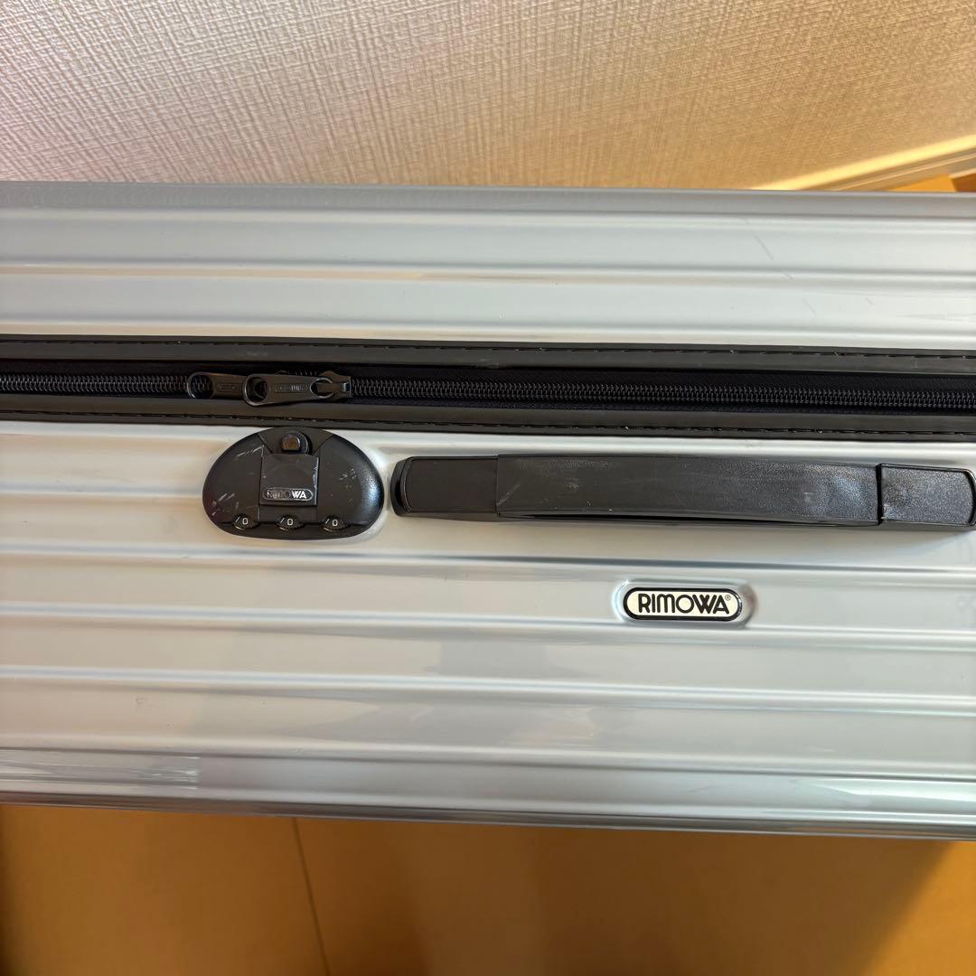 リモワ　サルサ　キャリーケース　104L