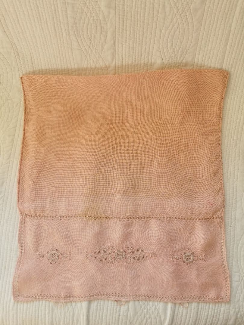 アンティーク 珊瑚色蓋付きランジェリーケース ピローカバー 盛上＆梯子レース刺繍