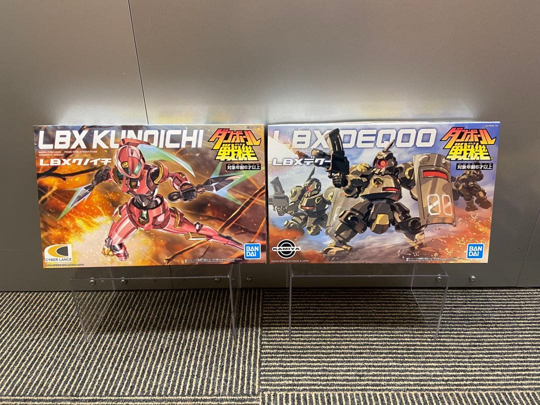 ダンボール戦機 プラモデル　LBX 12機+1セット