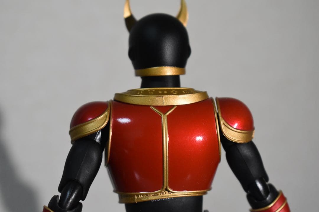 2*O様 S.H.Figuarts 真骨彫製法仮面ライダークウガ ライジングマイ