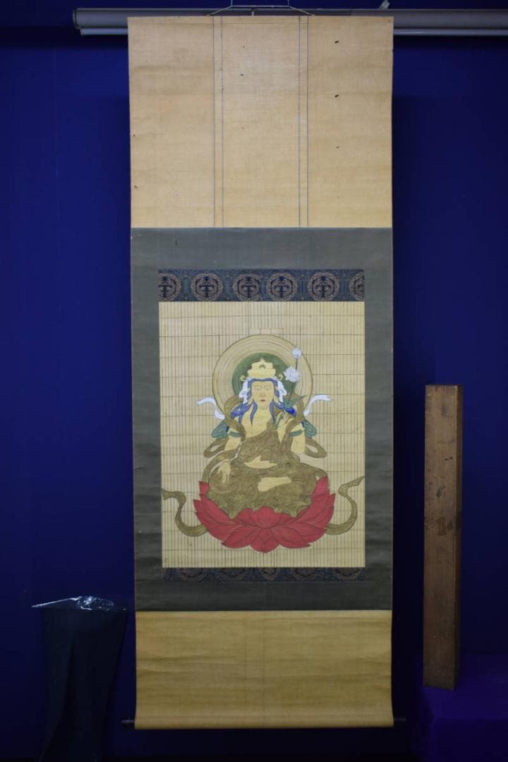 不詳/作者不明/佛画/仏画/観音図/絹表装/大幅/布袋屋掛軸HH-435