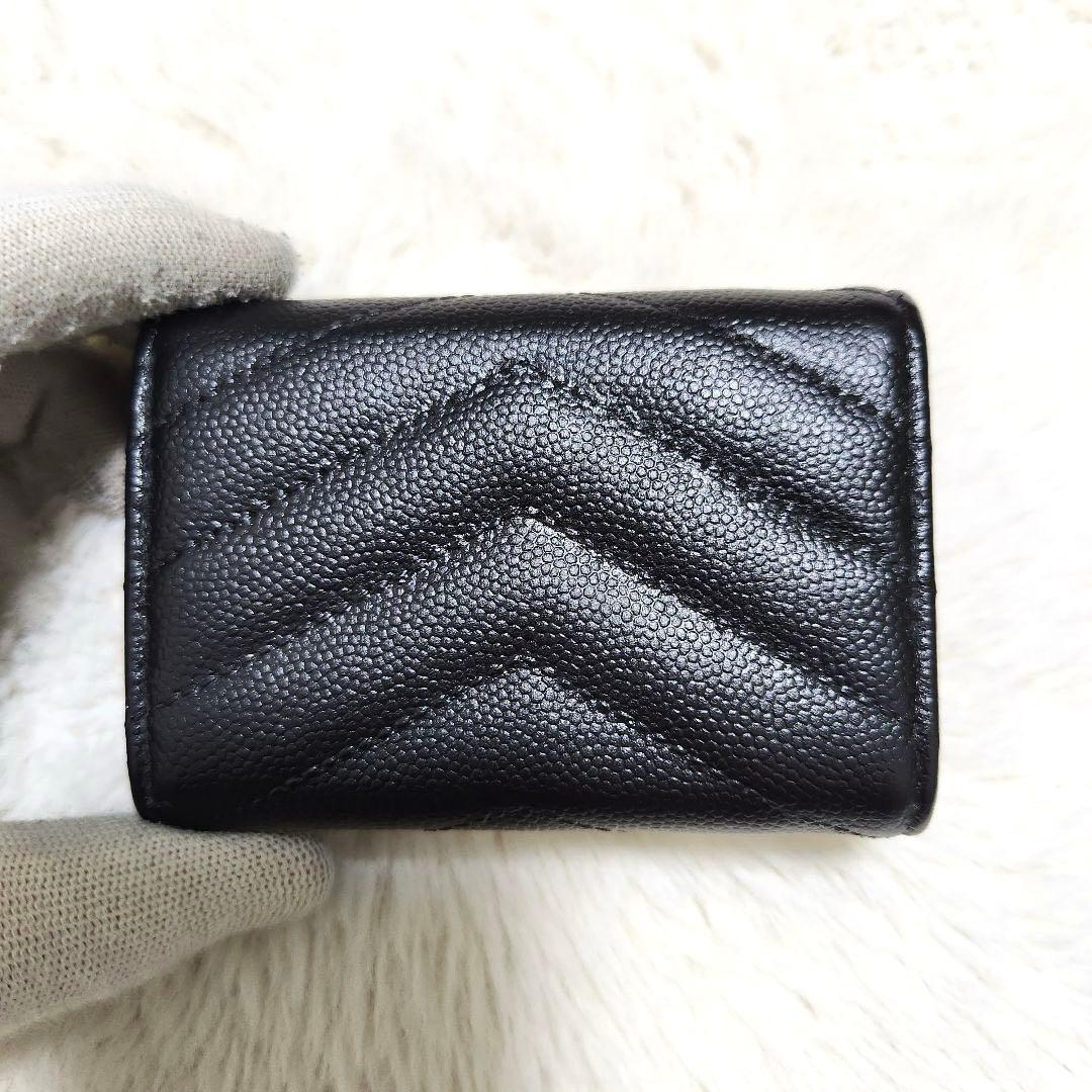 ✨極美品　現行デザイン✨サンローラン　三つ折り　カサンドラ　キャビアスキン