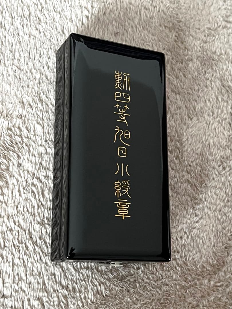 【勲章】勲四等旭日小綬章　略章　共箱