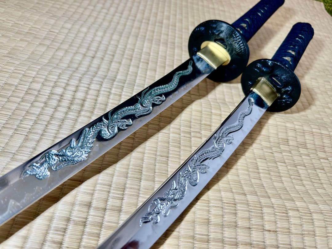模造刀 太刀 脇差し 2本セット！　※刀身に龍の刻印あり（バラ売り不可）