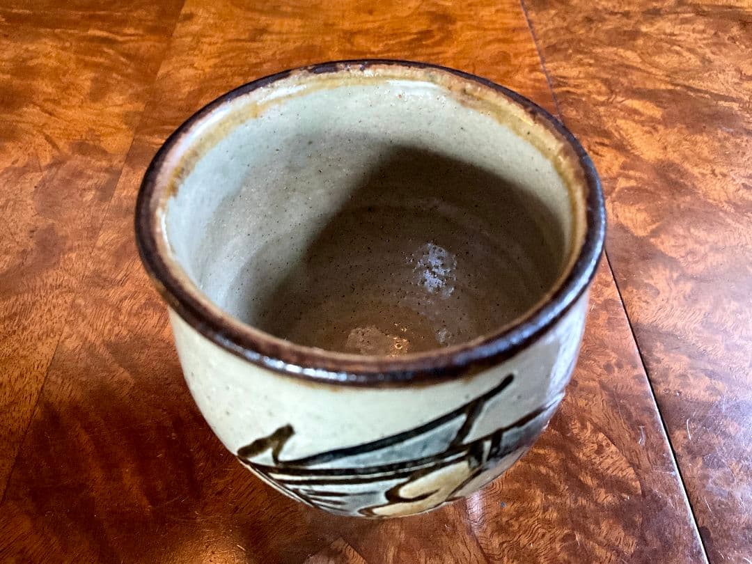 人間国宝　金城次郎　琉球壺屋焼　魚文　湯呑