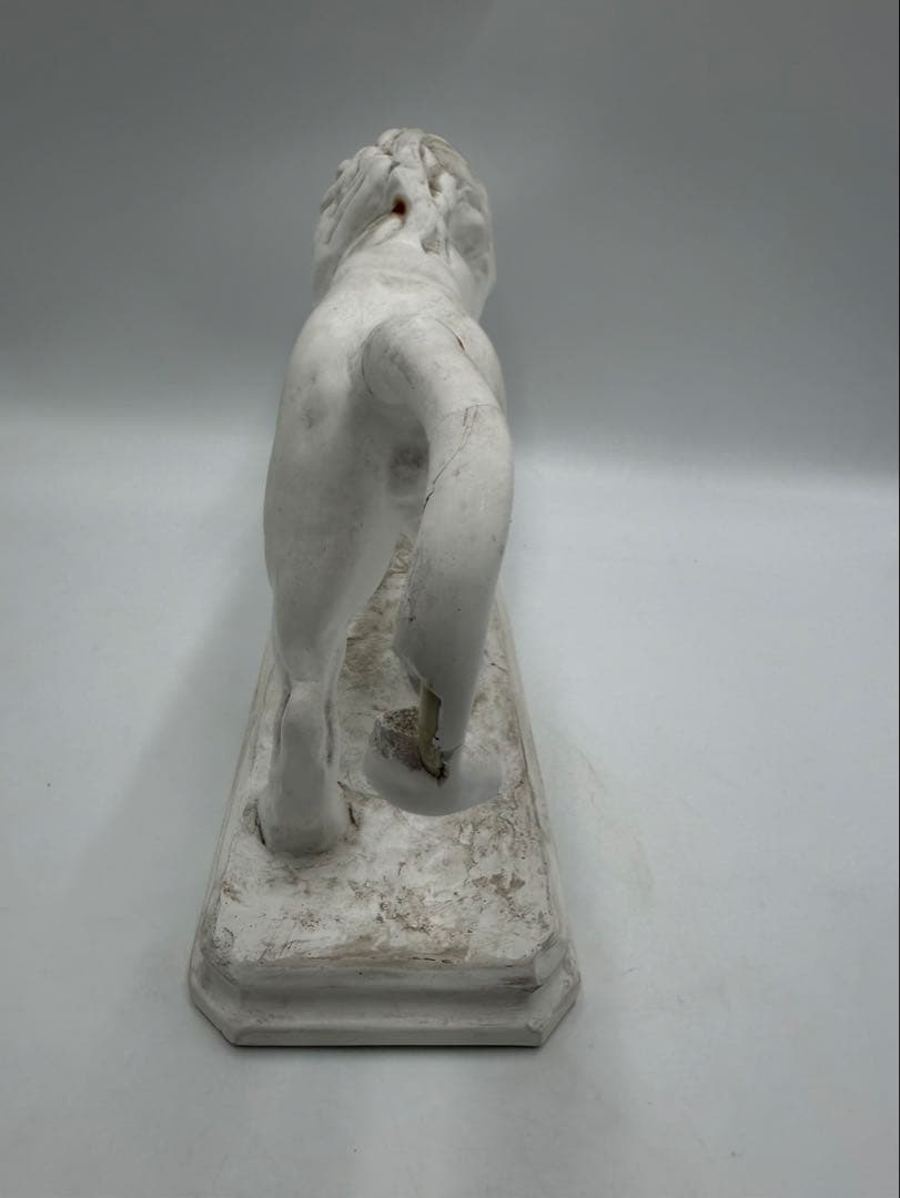 石膏像　ライオン　オブジェ　美術