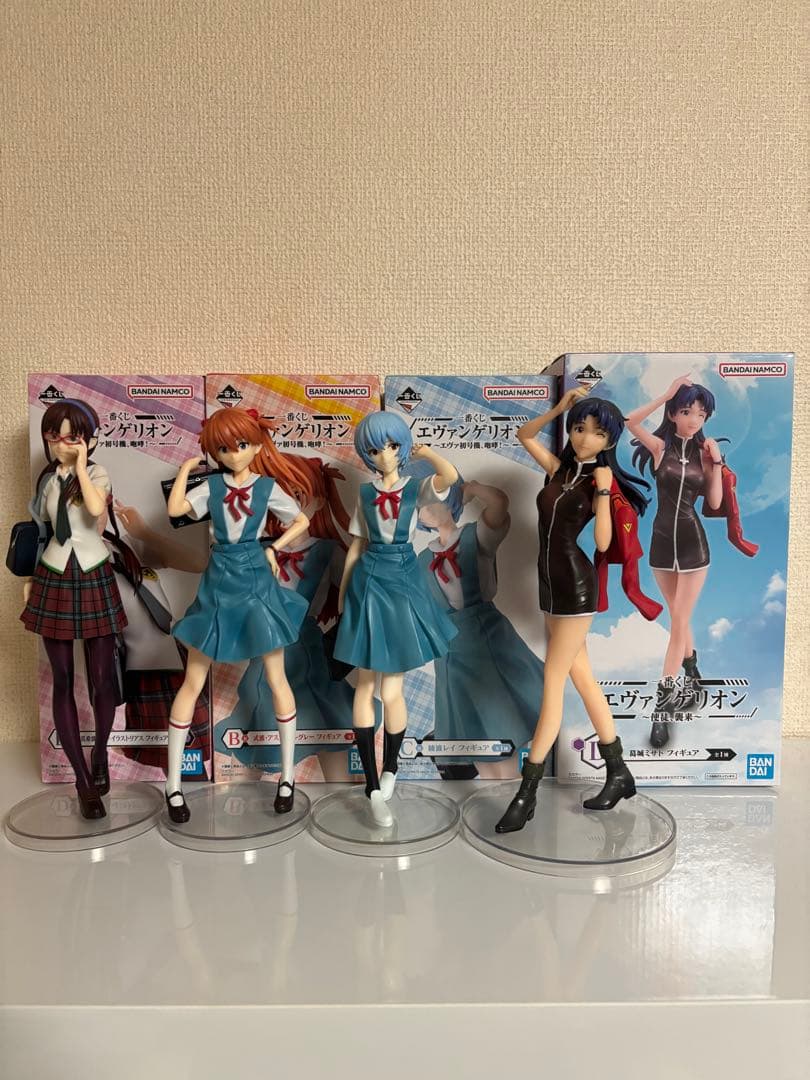 新世紀エヴァンゲリオン フィギュアセット　レイ　アスカ　マリ　ミサト