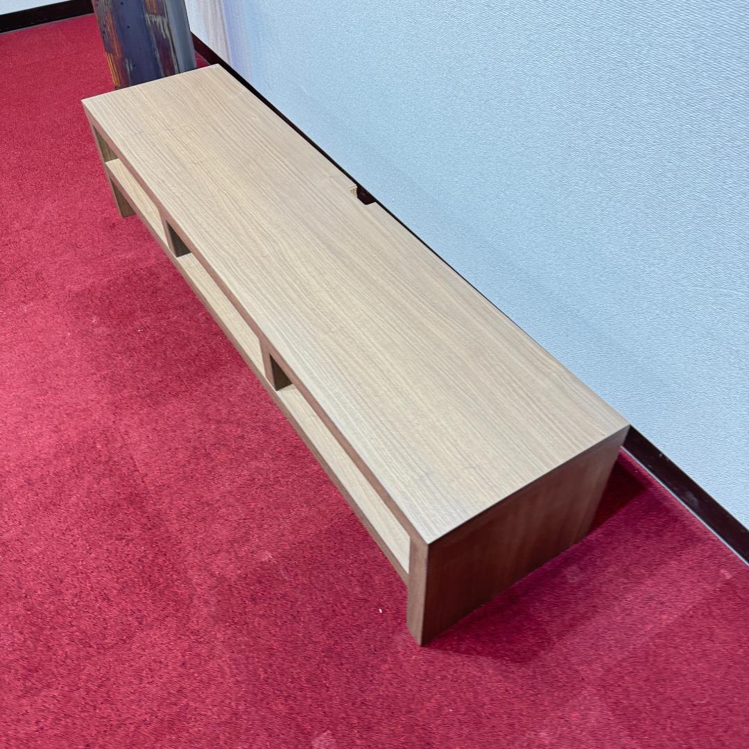 東京23区送料無料　超美品テレビボード1600mm　展示品未使用