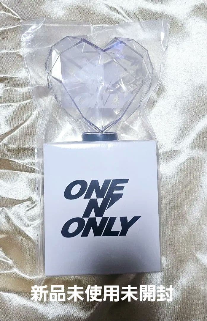 ONE N ONLY ハート型ペンライト 004