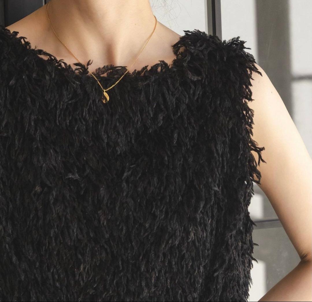 なな大人気商品！ノーブル　フェザーヤーンタンクトッププルオーバー　ブラック