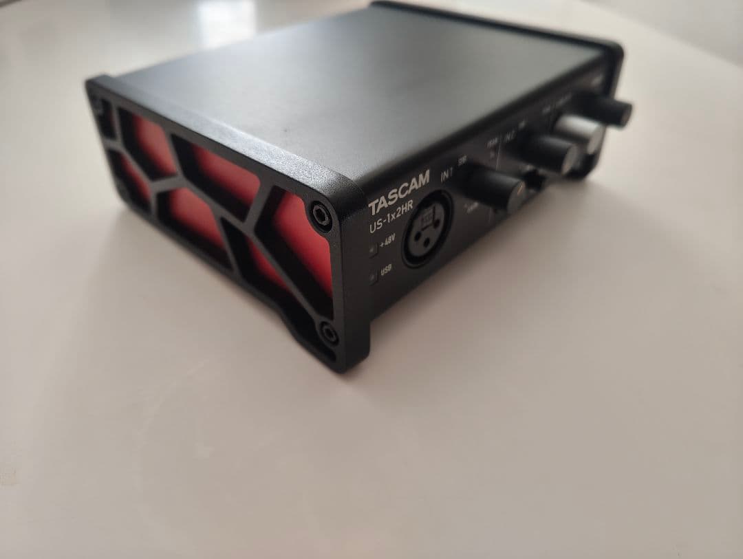 TASCAM US-1x2HR USBオーディオインターフェイス