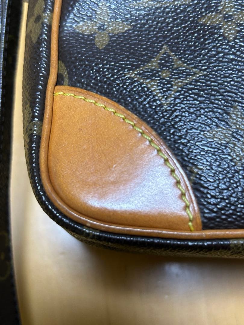 Louis Vuitton アマゾン ショルダーバッグ