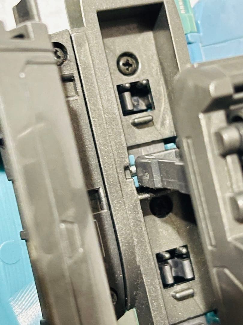 ウルトラマンガイア   戦闘機ピースキャリーとシグファイターEXのセット  中古