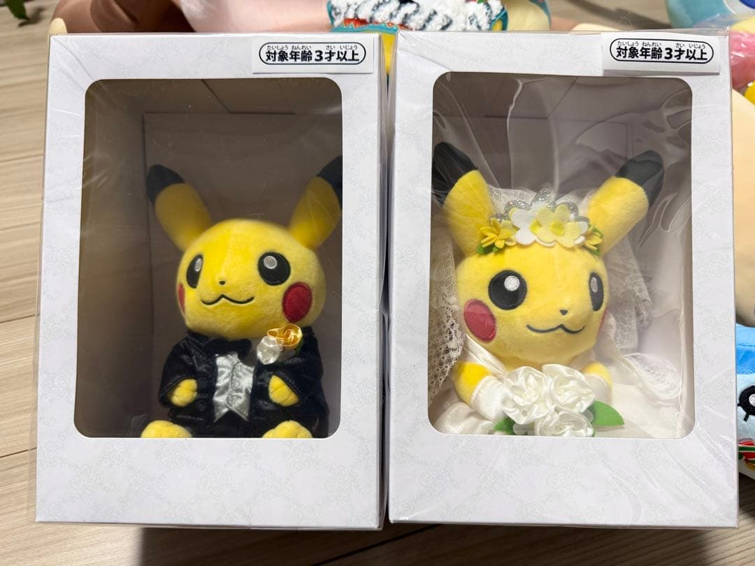ピカチュウ タキシード&ウェディングドレス 2体セット　洋装　新品未開封