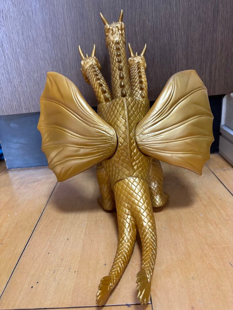 怪獣郷　キングギドラ　☆1月9日以後発送☆ 写真追加しています