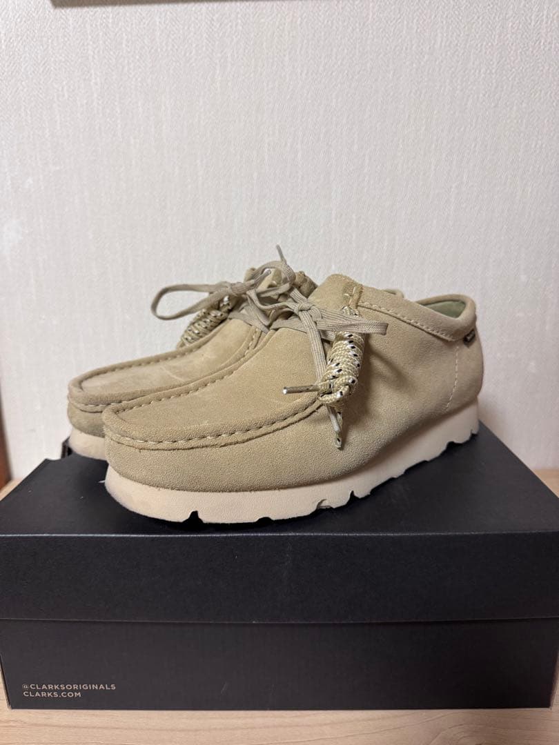 スグルClarks Wallabee GTX