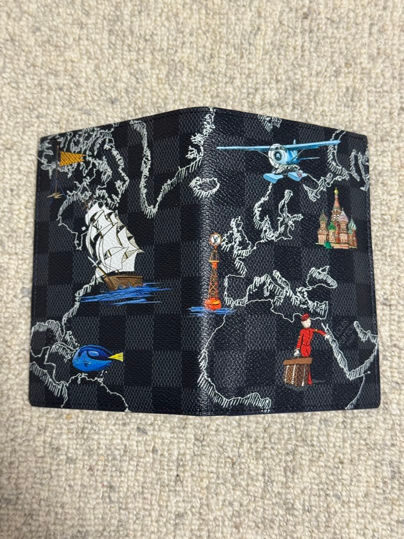 LOUIS VUITTON パスポートカバー