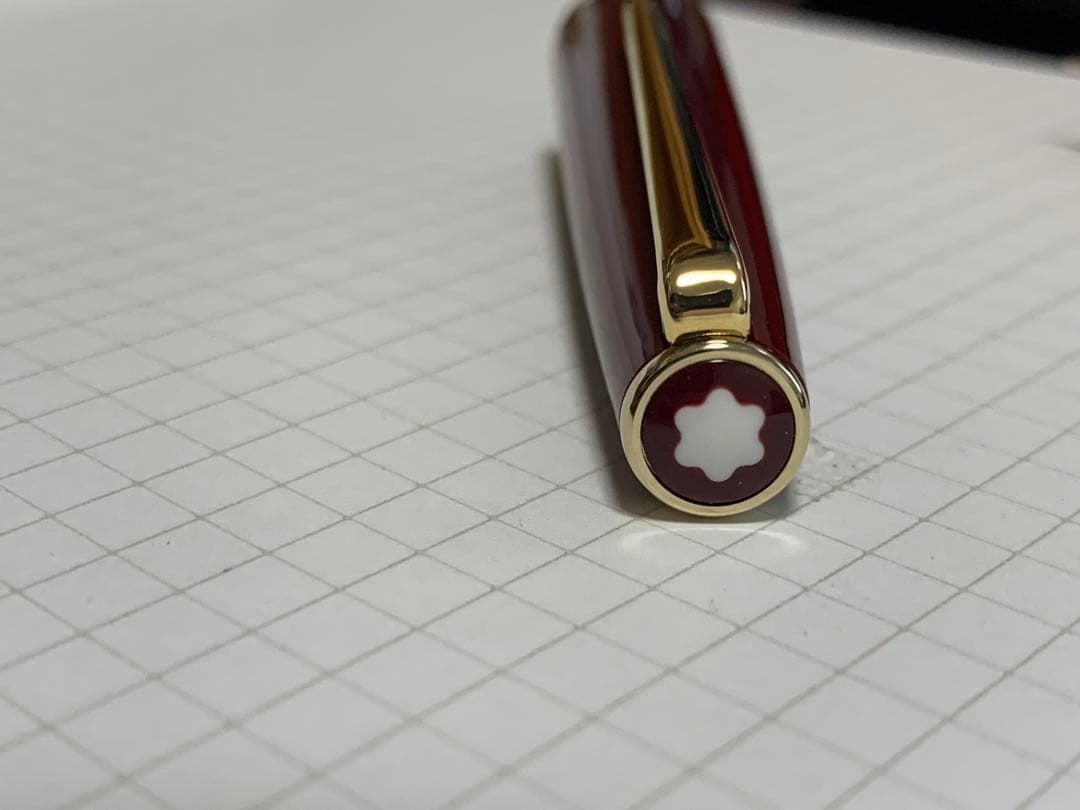 美品箱付き　モンブラン　クラッシック　ボルドー軸　万年筆　14K 585