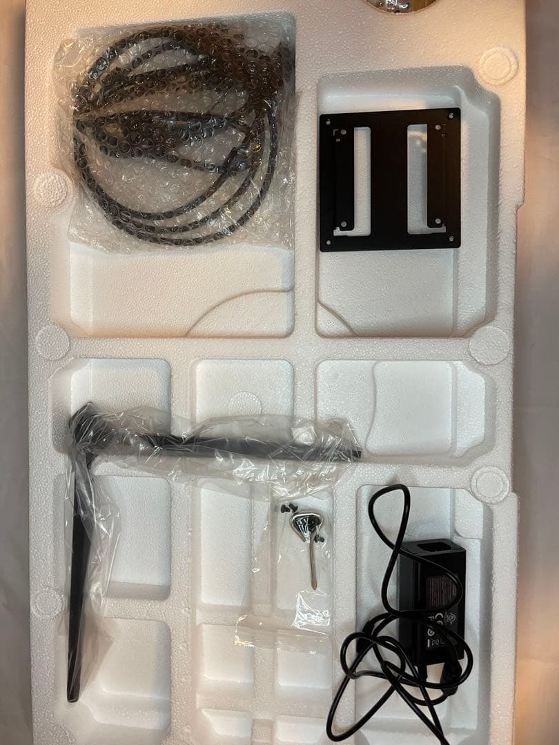 Pixio PX278WAVE 27インチディスプレイ