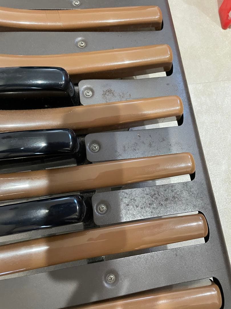 Roland AT-100 電子オルガン