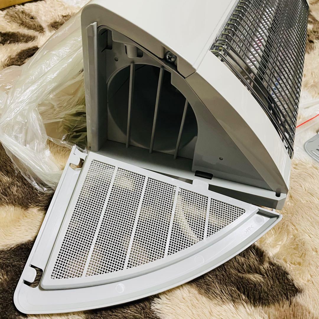 コロナ 壁掛型遠赤外線暖房機「ウォールヒート」 CORONA CHK-C126A