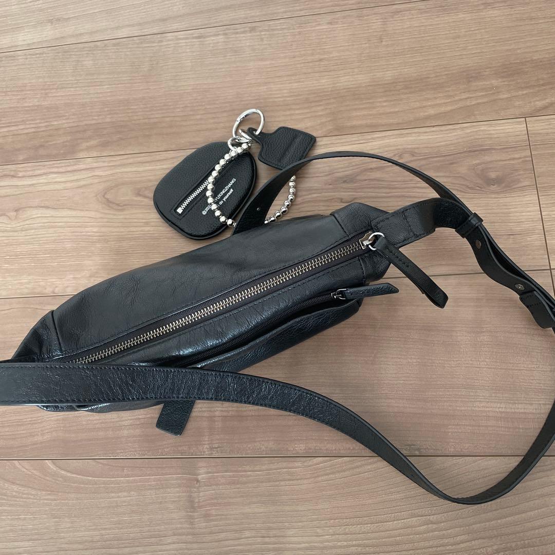 イア　パピヨネ　ear PAPILLONNER 本革　ボックスショルダーバッグ