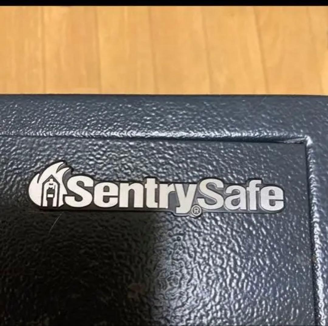 SentrySafe デジタルロック金庫