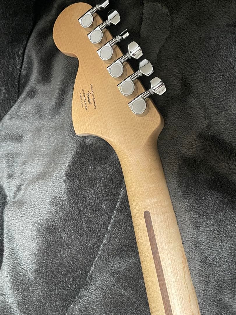 Squier Stratocaster ホワイトエレキギター