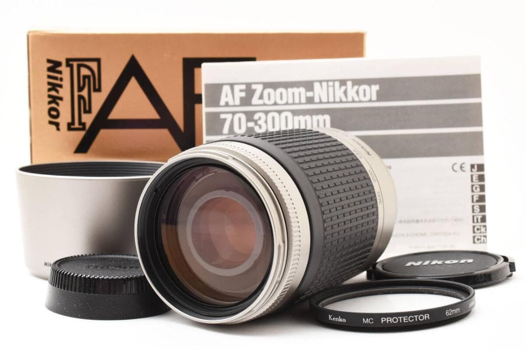 ★極上品★ニコン Nikon 70-300mm f4-5.6 シルバー 677